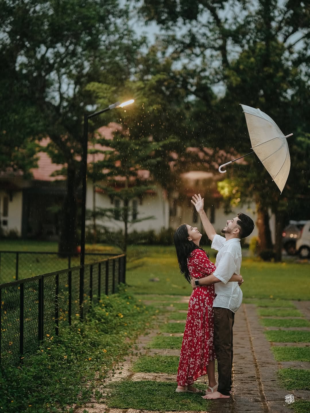 Monsoon pre-wedding
